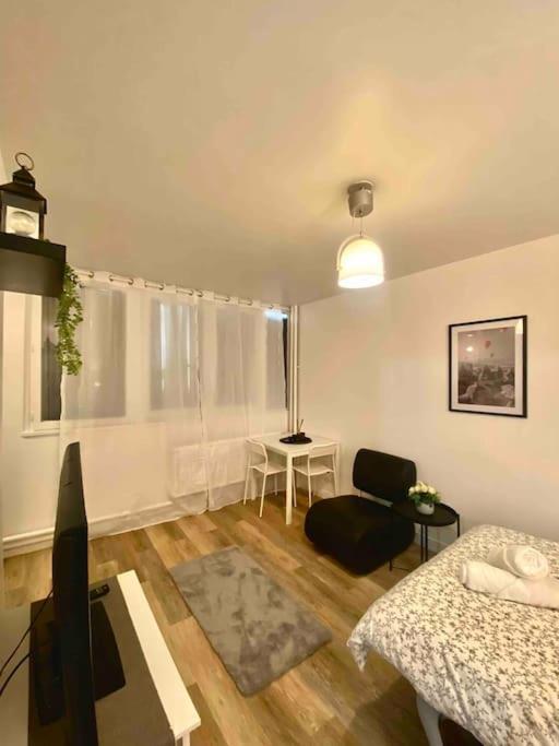 Luxsuite Aubervilliers Ngoại thất bức ảnh
